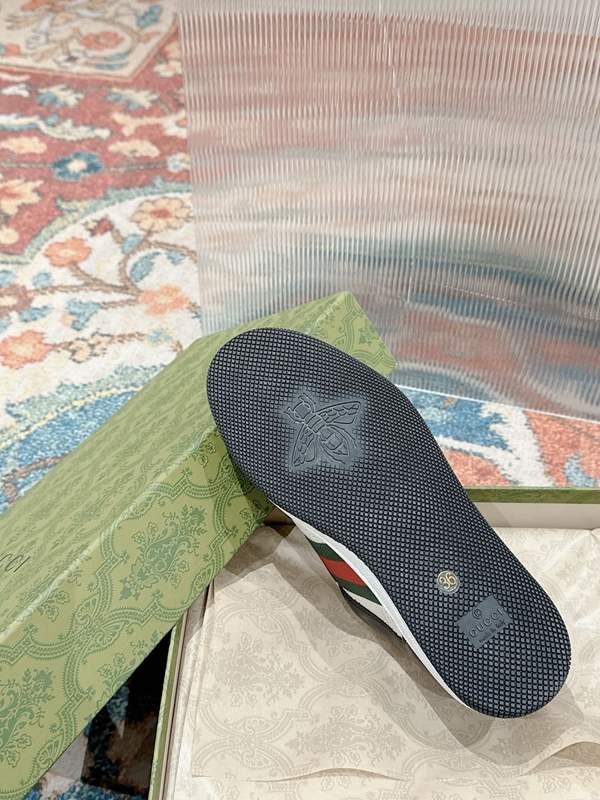 グッチ靴着用イメージ